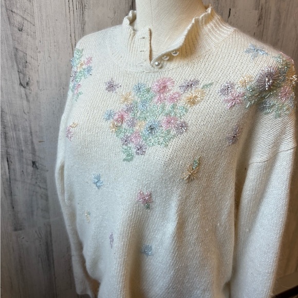 Vintage White Beaded Sweater Size Large By “derotchild” - Picture 5 of 8